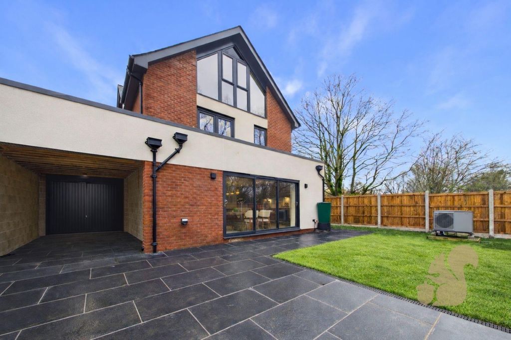 Property photo 2 of 20 Roxwell Rear - Garden.Jpg