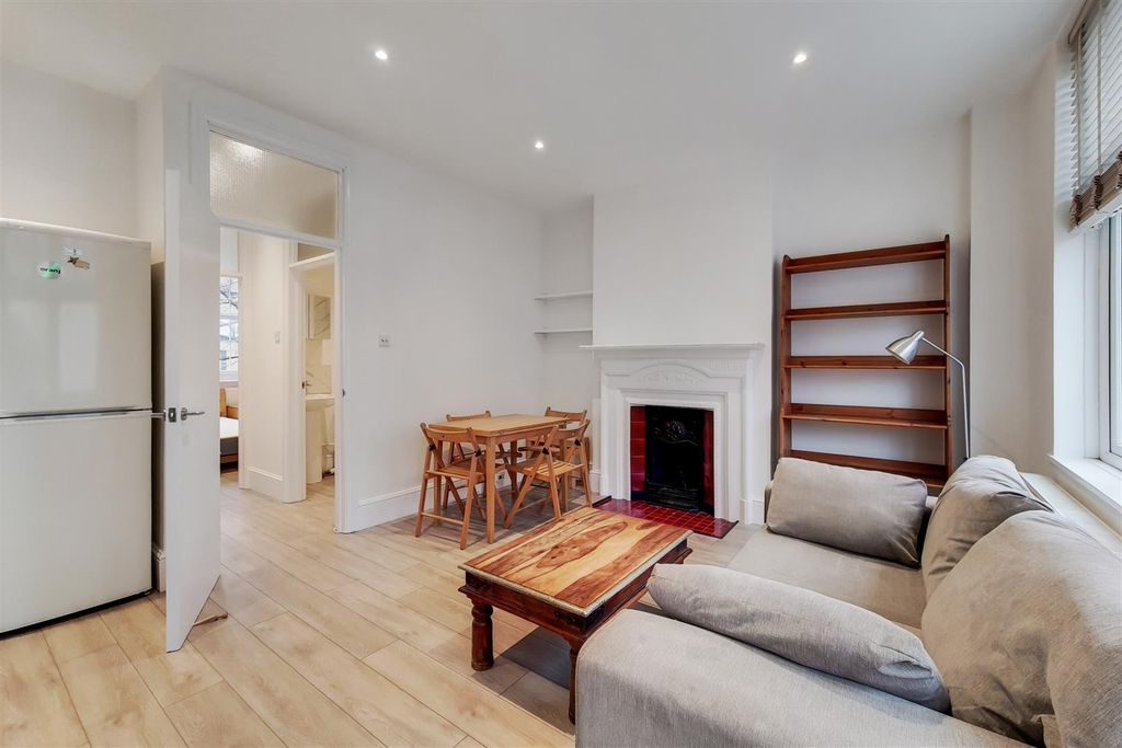 Property photo 2 of 8 3_Kitchen Reception-3.Jpg