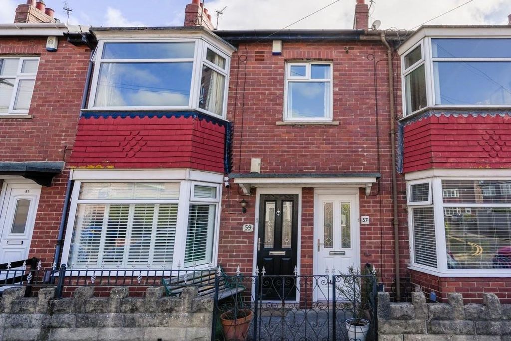 Property photo 1 of 8 External