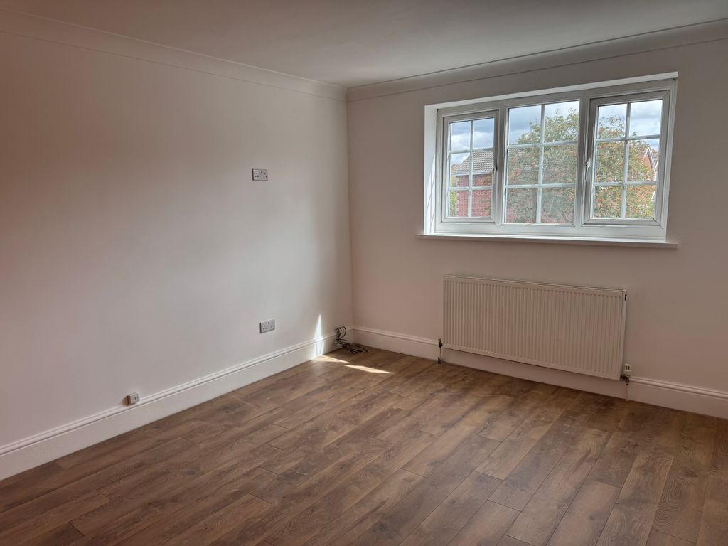 Property photo 2 of 10 Image