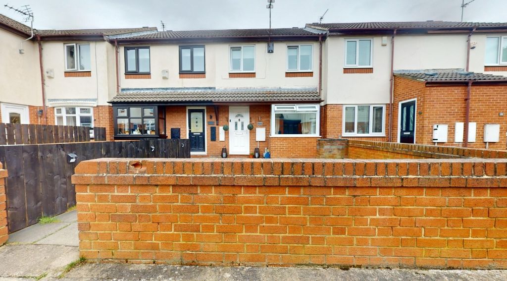 Property photo 2 of 20 4468644