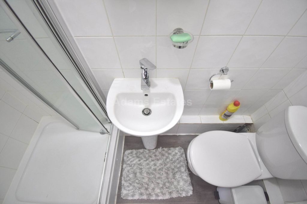 Property photo 3 of 3