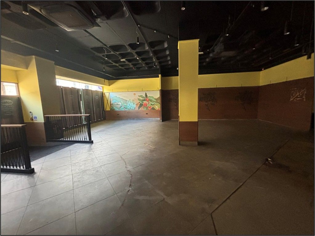 Property photo 3 of 4 Photo 4