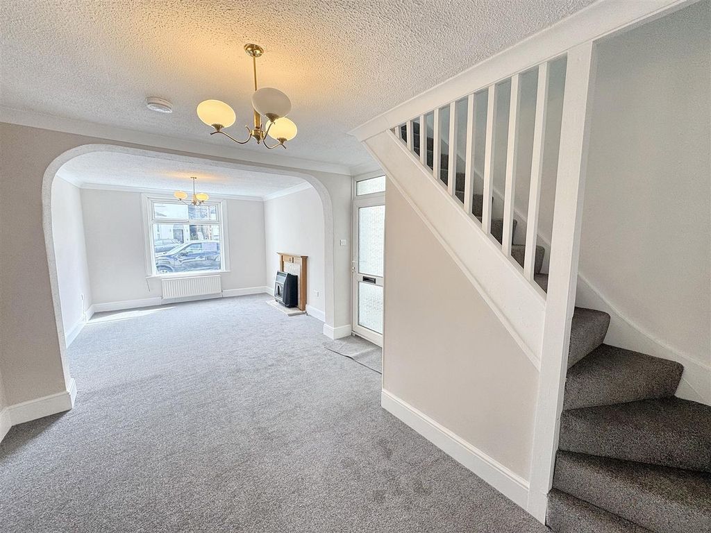 Property photo 1 of 7 Img_9325.Jpg
