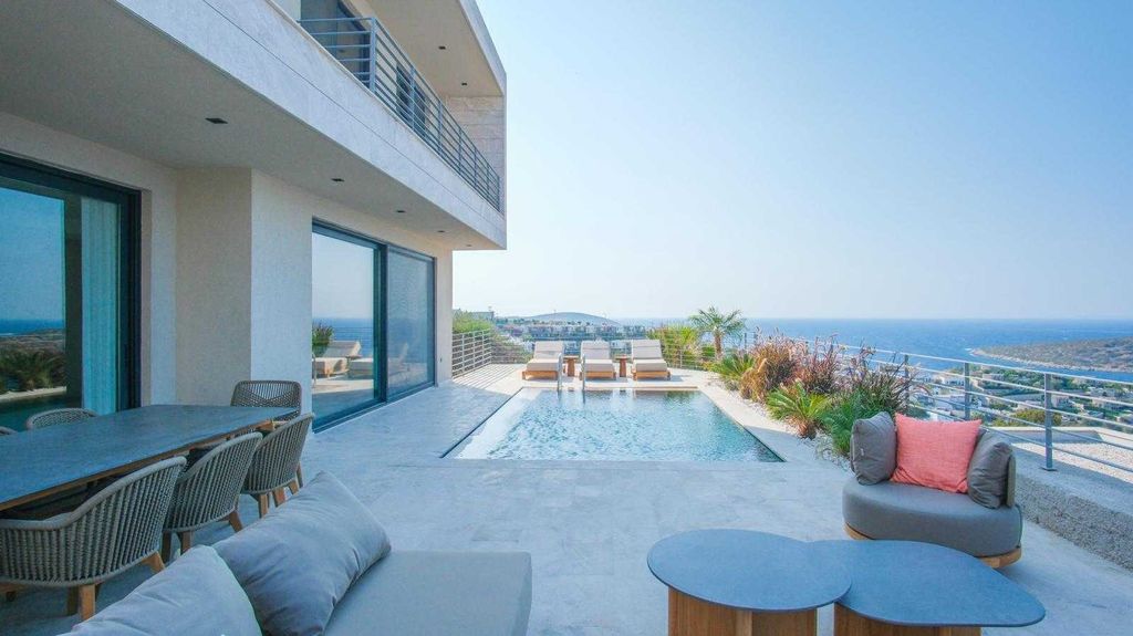 Property photo 1 of 23 Panoramic Sea View Bodrum Property For Sale - Private Pool And Terraces
