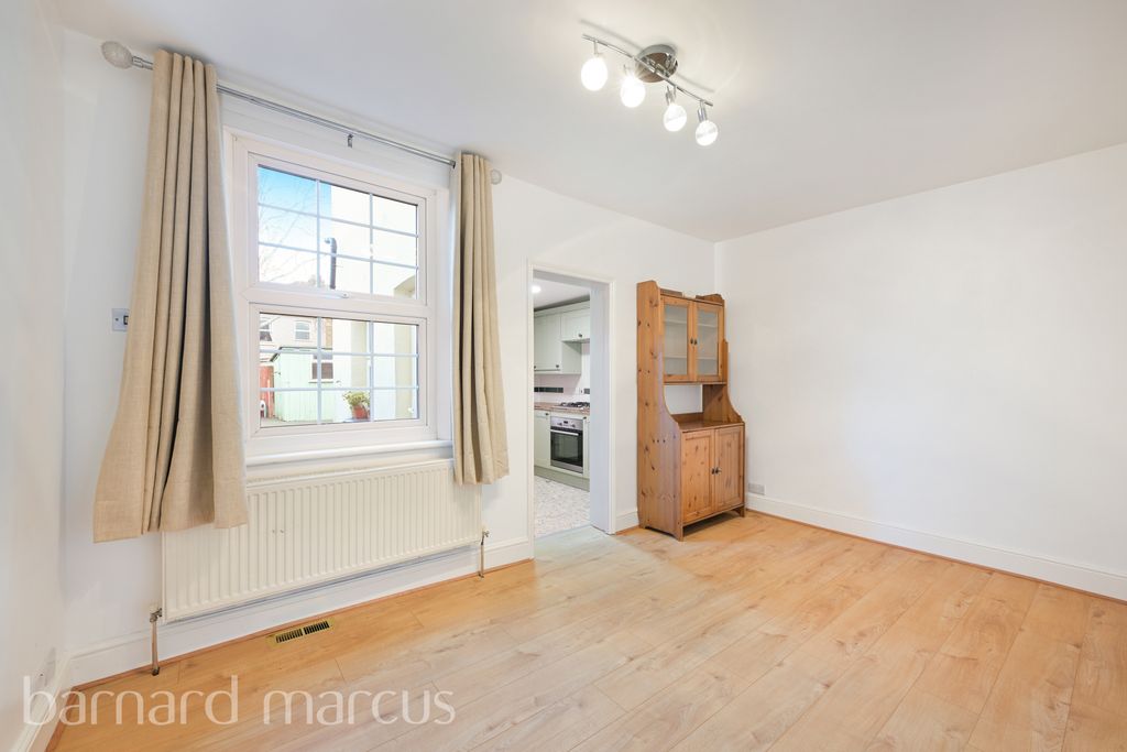 Property photo 3 of 9 View