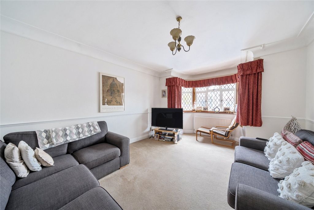 Property photo 3 of 16 Picture No. 11