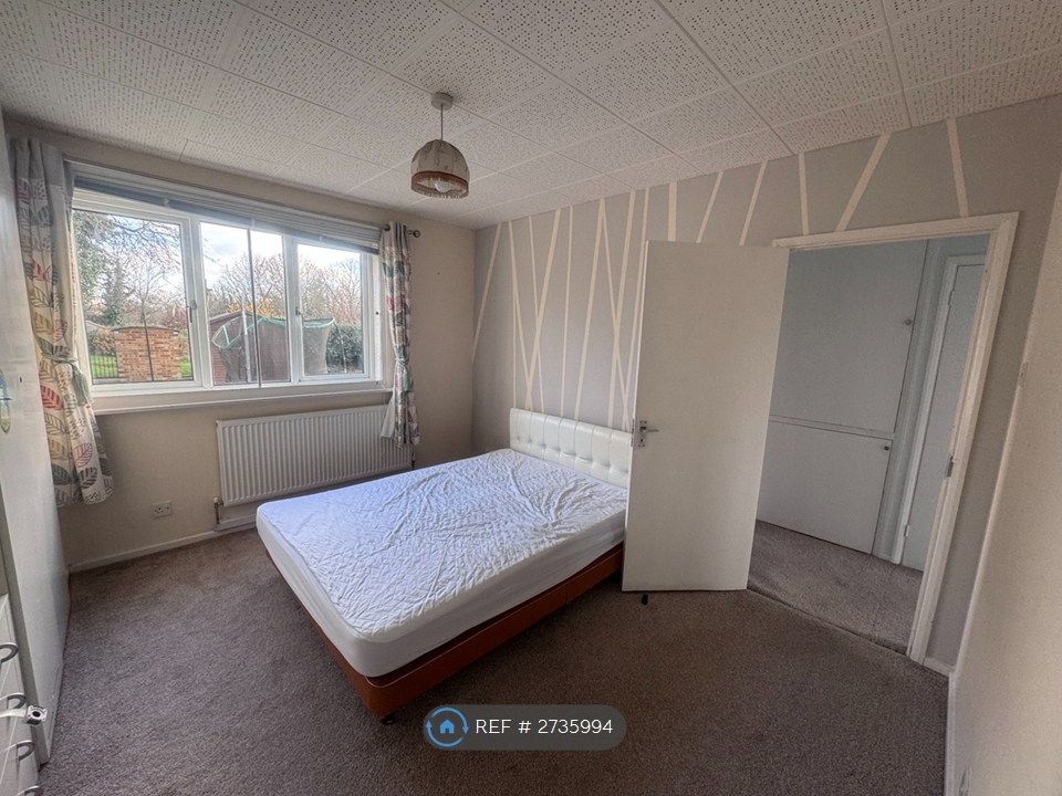 Property photo 3 of 33 Big Bedroom_2