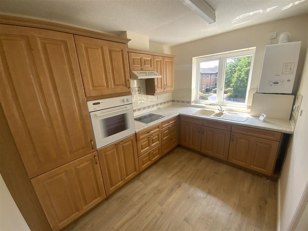 Property photo 3 of 9