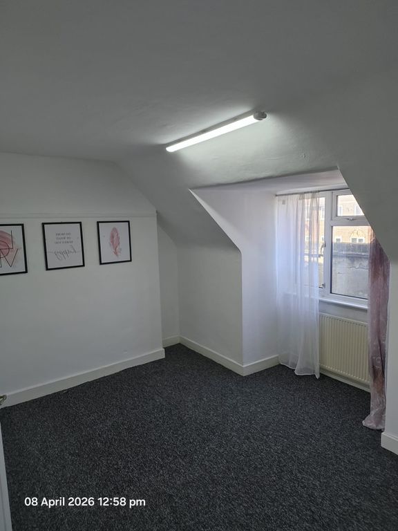 Property photo 3 of 9