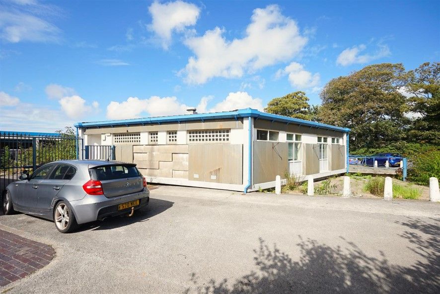 Property photo 2 of 6