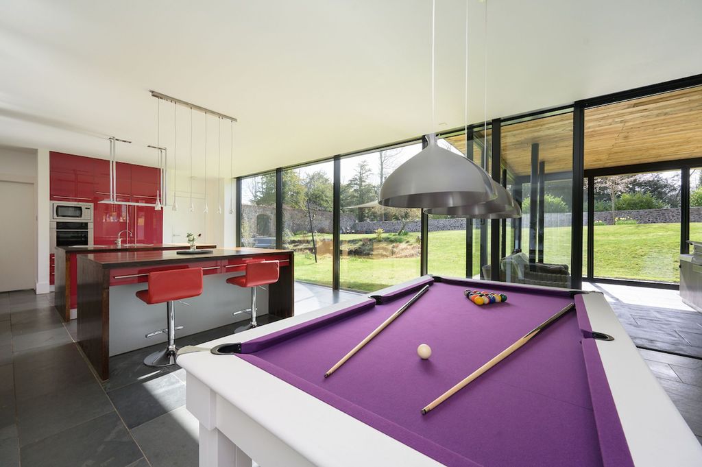 Property photo 3 of 61