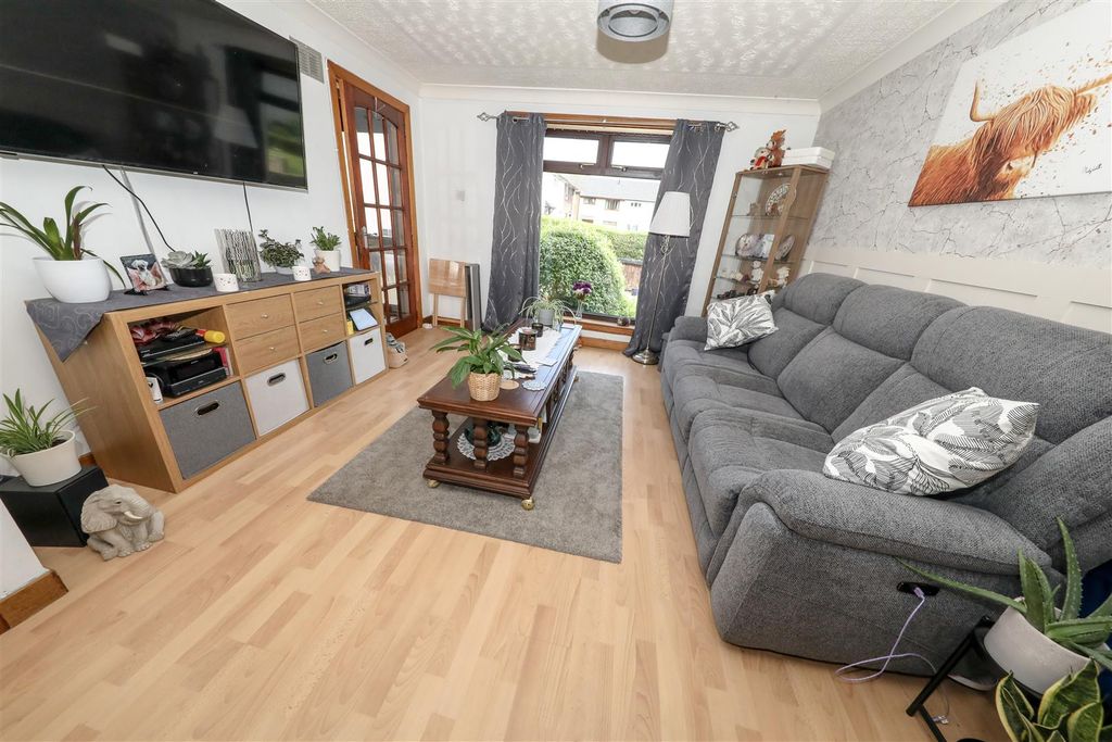 Property photo 3 of 15 c