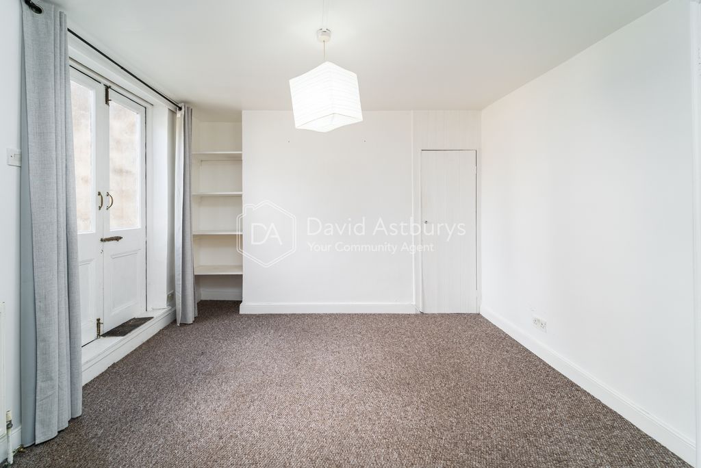 Property photo 2 of 11 Ndb07548-Edit