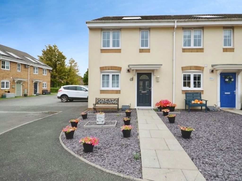 Property photo 1 of 11