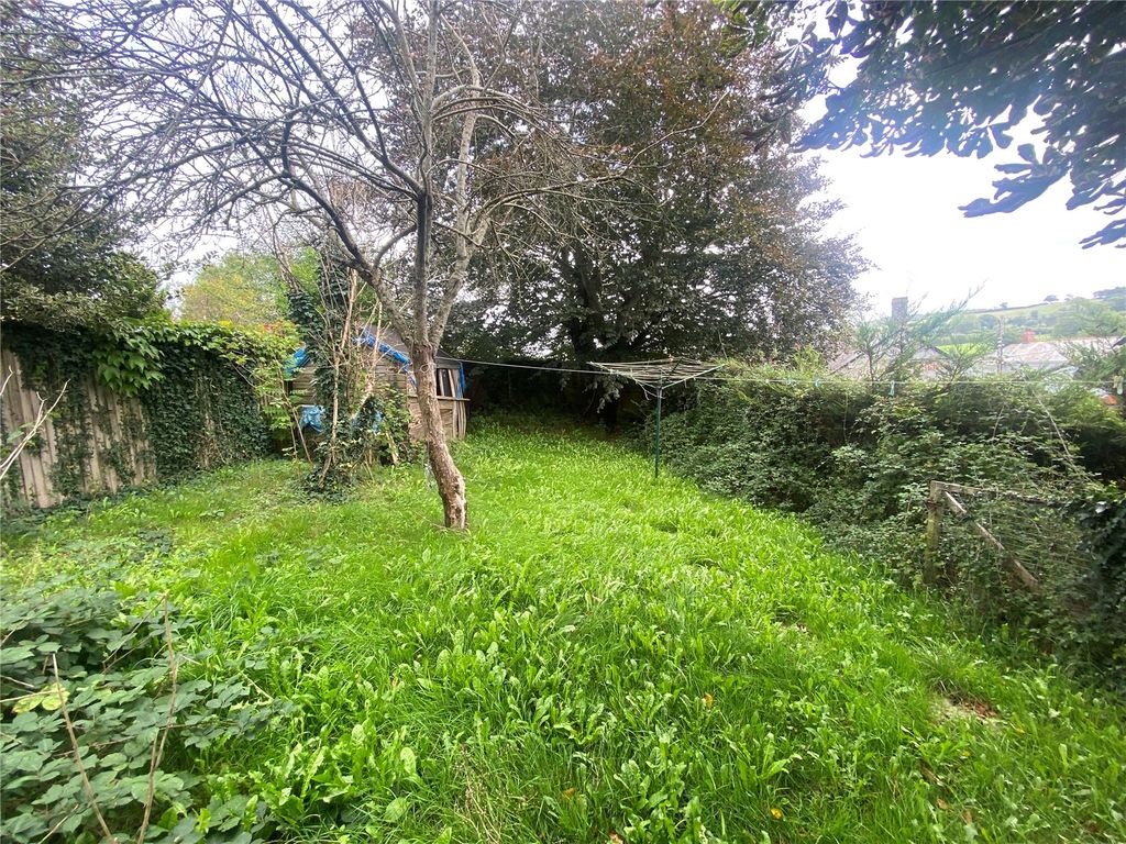 Property photo 2 of 12 Picture No. 01