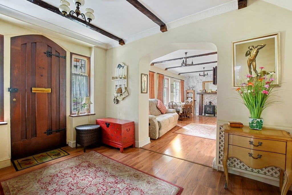 Property photo 3 of 16