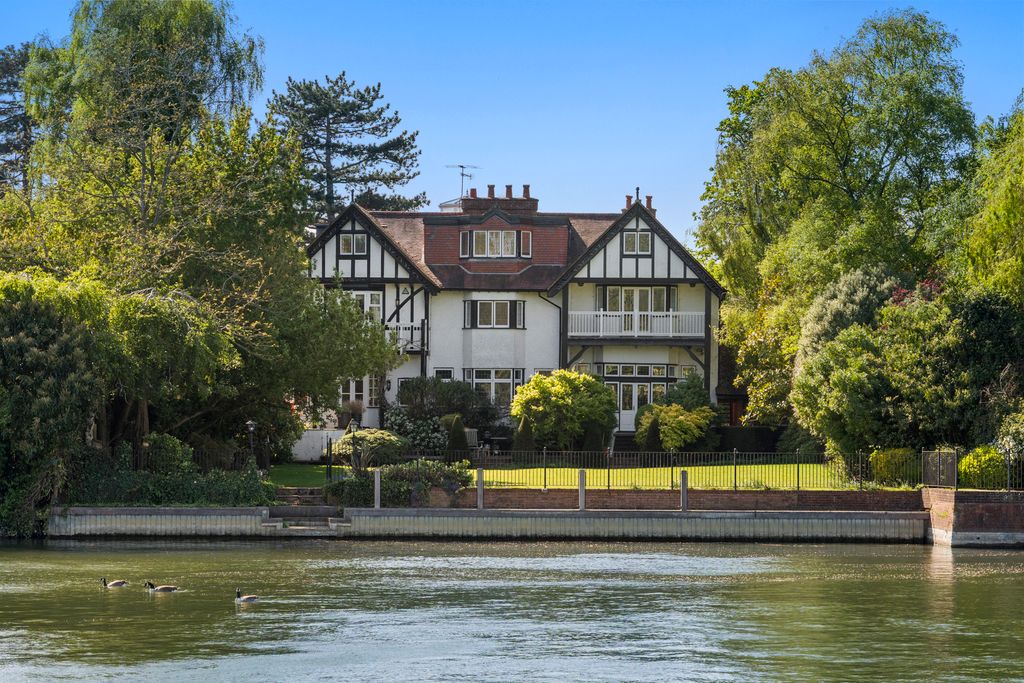 Additional image 26 of 10 bed property for saleChauntry Road, Bray, Maidenhead SL6