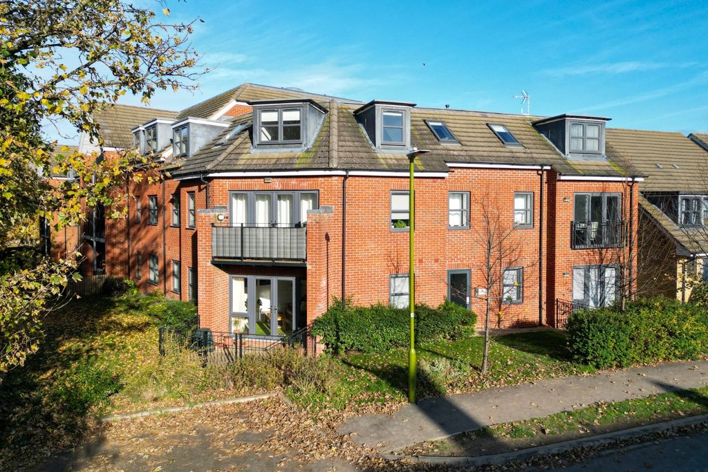 Property photo 1 of 11 3714591