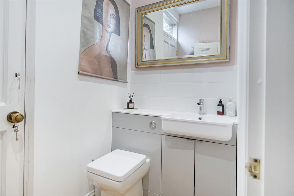 Additional image 10 of 4 bed town house to rentStanhope Road North, Darlington DL3