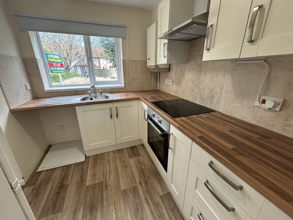 Property photo 3 of 11 Img_5936