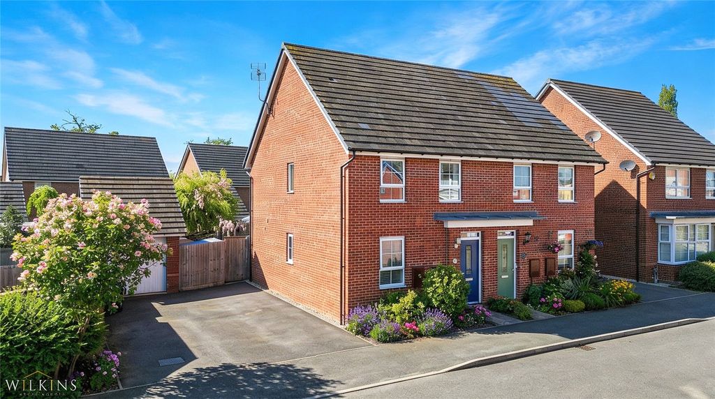 Property photo 1 of 33 Picture No. 02