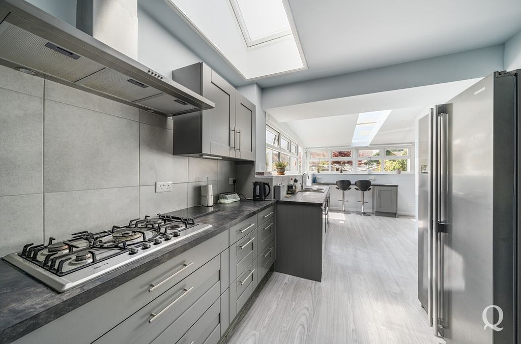 Property photo 2 of 22 1152F809-6428-476...