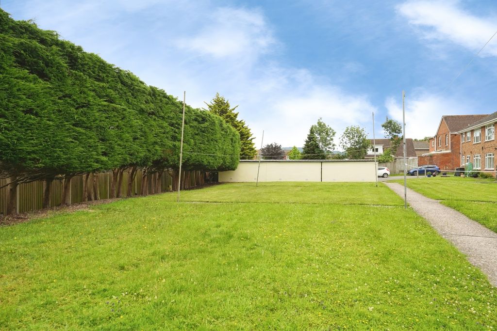 Property photo 2 of 8 Pbox-Img.Jpg