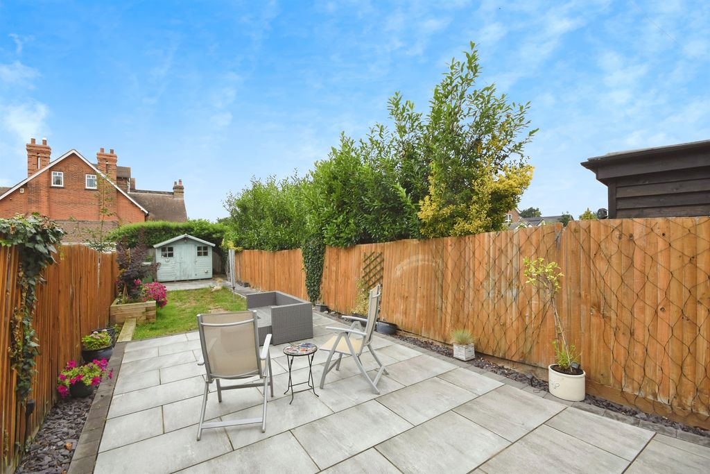 Property photo 2 of 16