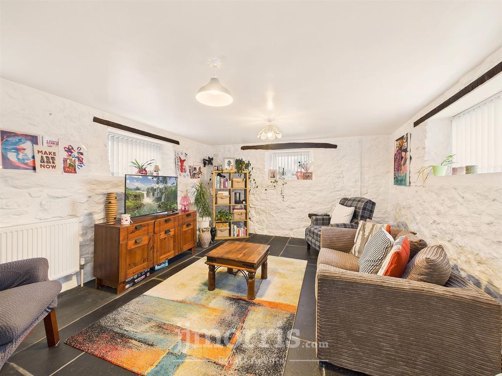 Property photo 3 of 59 Cam02121G0-Pr0217-Still008.Jpg