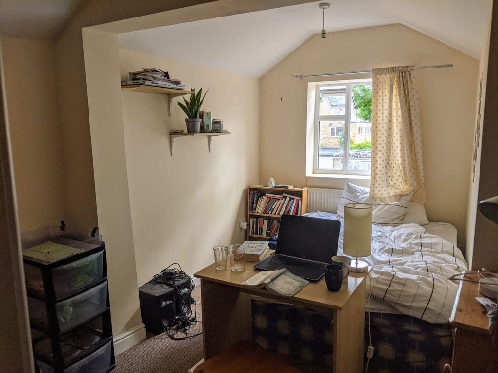 Property photo 3 of 8