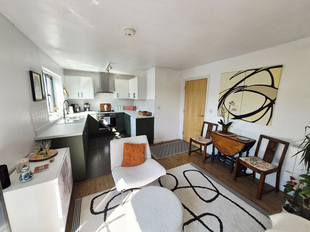 Property photo 3 of 16 Floorplan