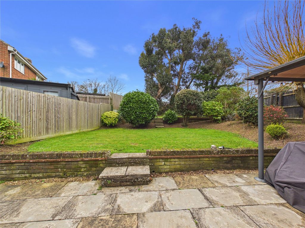 Property photo 2 of 18 Picture No. 16