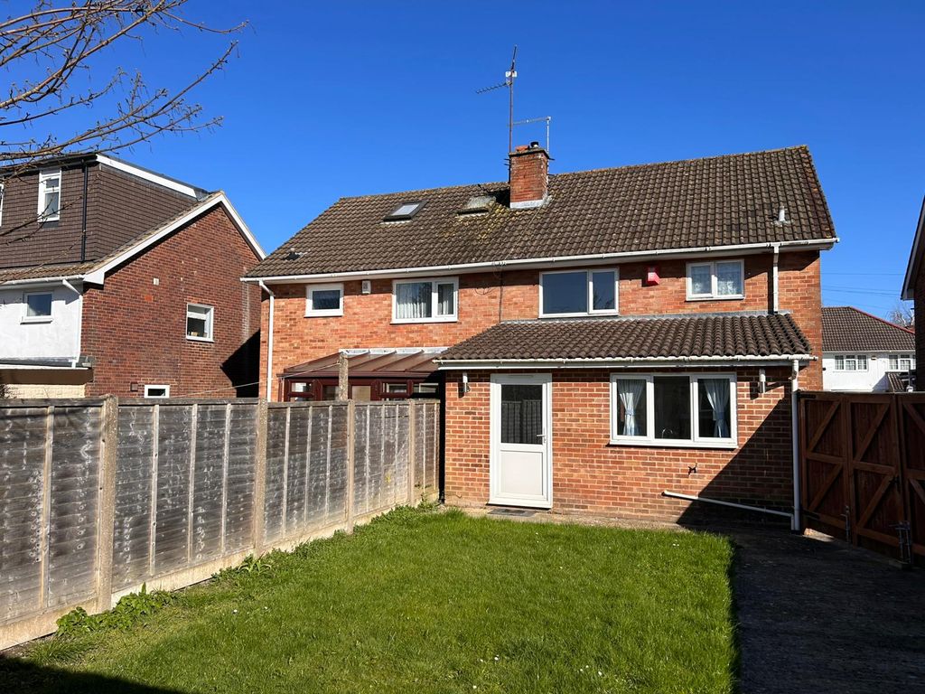 Property photo 2 of 9