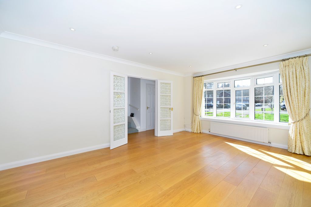 Property photo 3 of 15