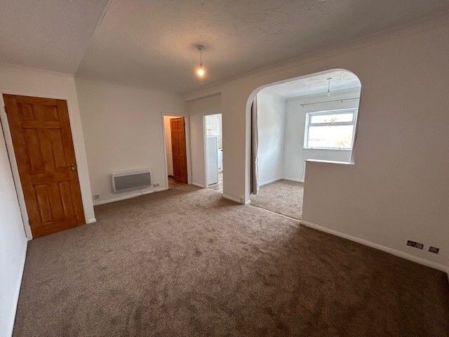 Property photo 2 of 7 Lounge