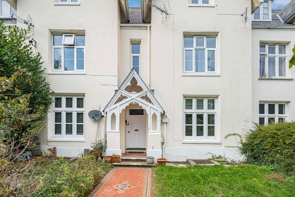 Property photo 2 of 14