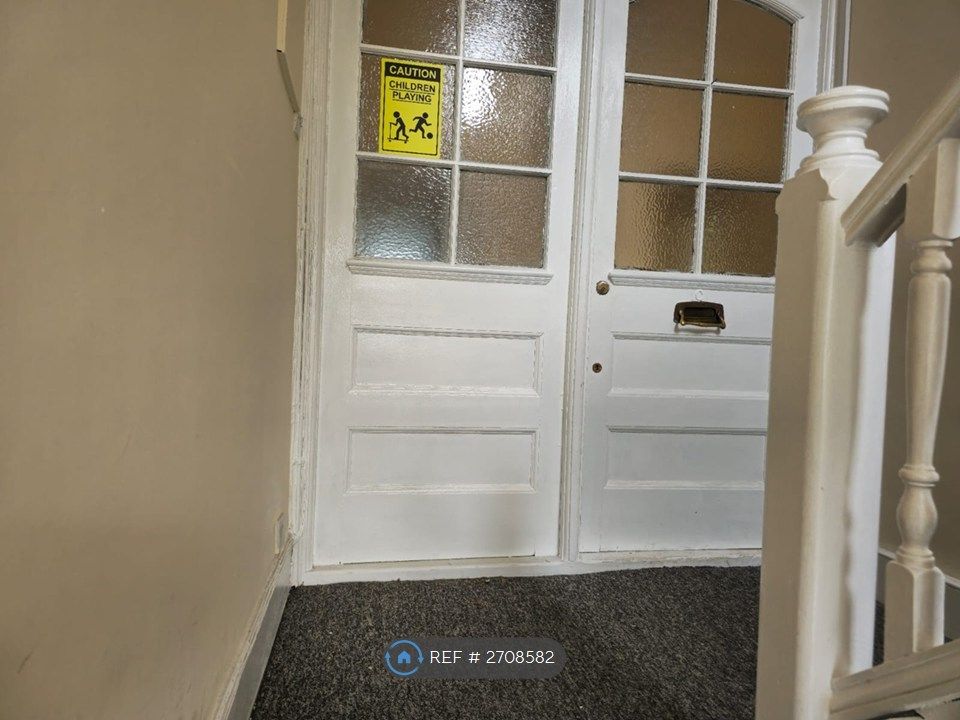 Property photo 1 of 8 Entrance To The Flat