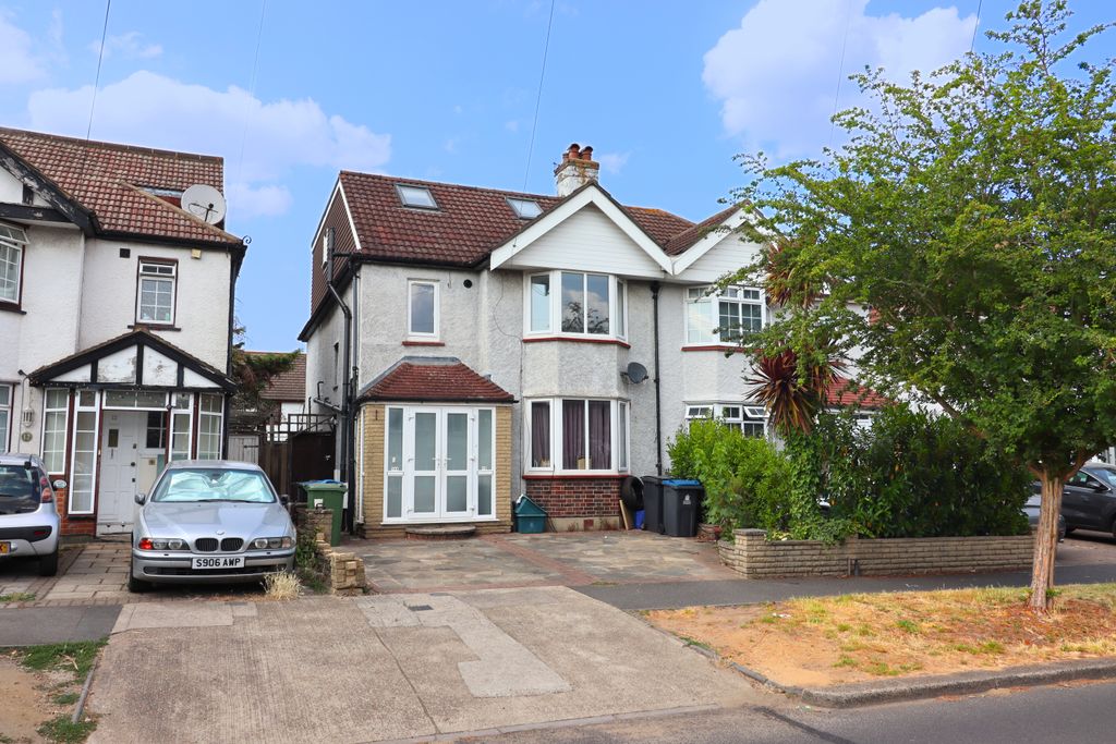 Property photo 1 of 9
