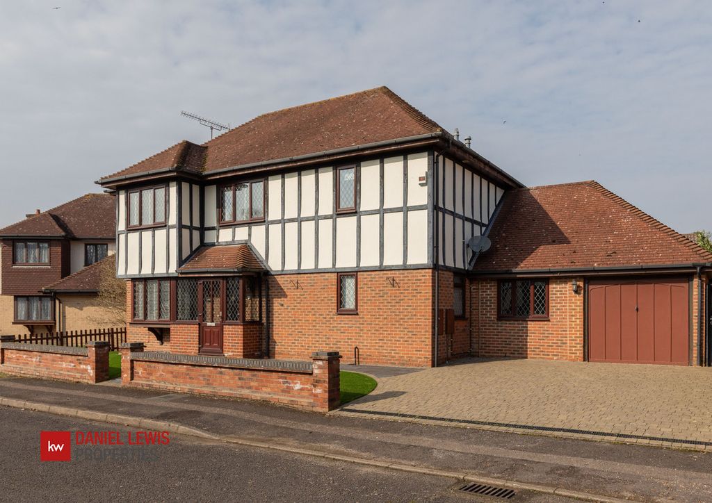 Property photo 1 of 25