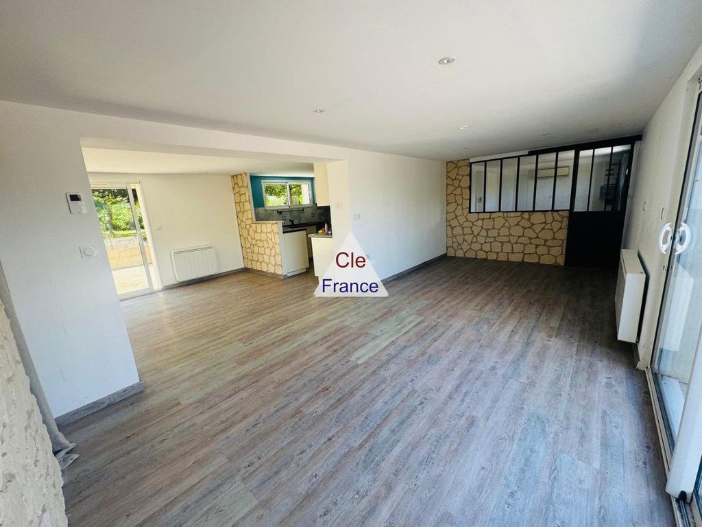 Property photo 2 of 14