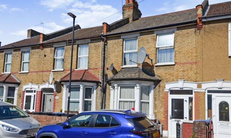 Property photo 1 of 11