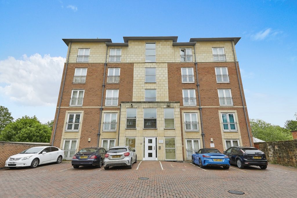 Property photo 1 of 13