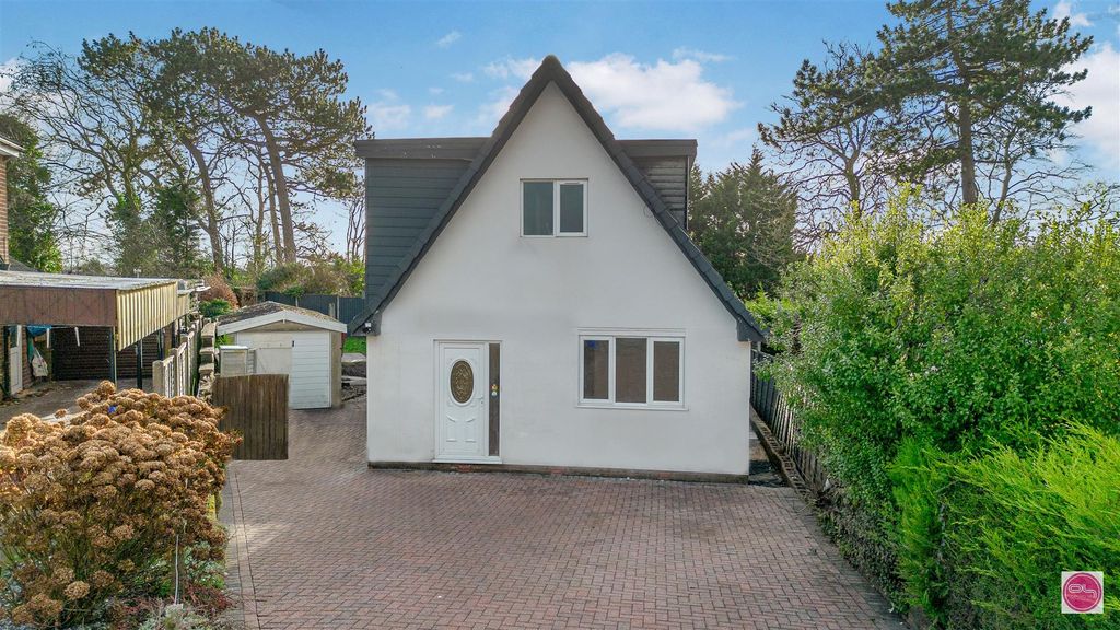 Property photo 2 of 36 Moat Bank, Bretby (4).Jpg