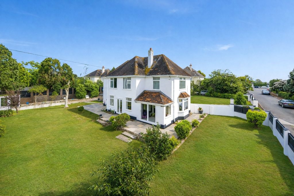 Property photo 1 of 19 Picture No. 83