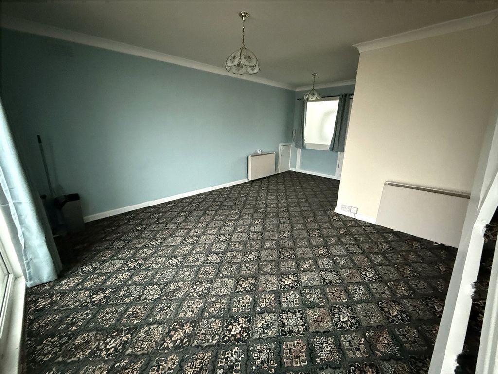 Property photo 3 of 9 Picture No. 04