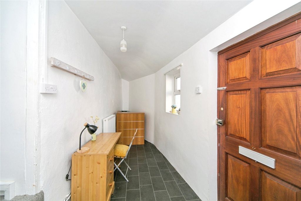 Property photo 2 of 21 Picture No. 05