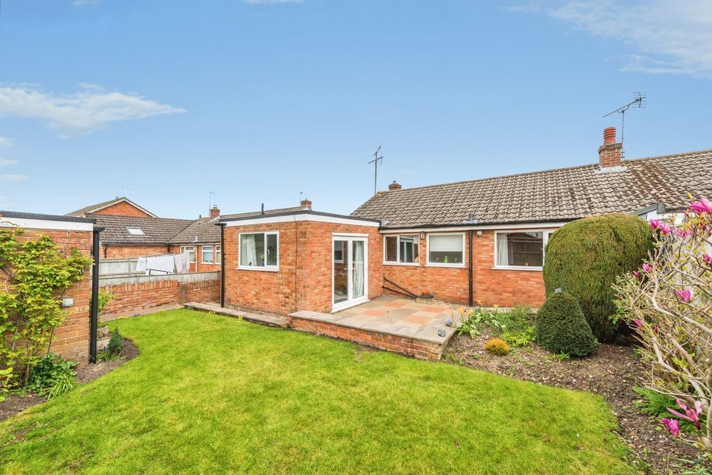 Property photo 2 of 13