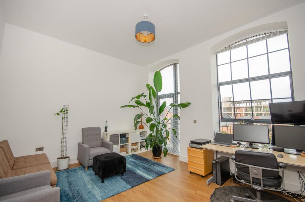 Property photo 3 of 31 Packers Way-39.Jpg