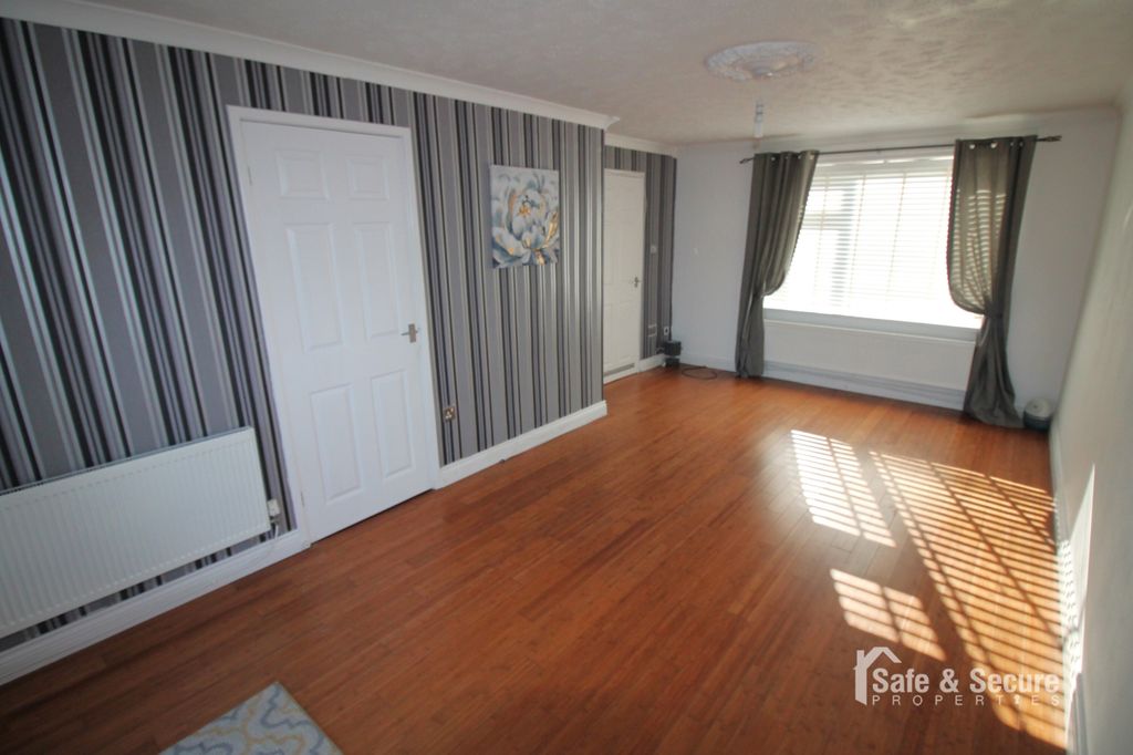 Property photo 2 of 9 Img_0359